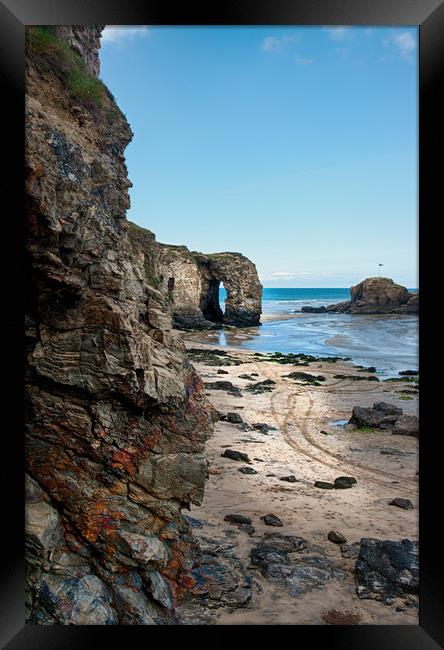 Perranporth rock arch Framed Print by Linda Cooke