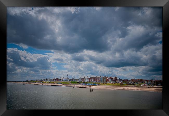 Southwold beach and lighthouse. Framed Print by Linda Cooke