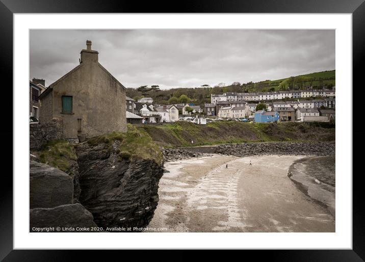 New Quay Wales Framed Mounted Print by Linda Cooke