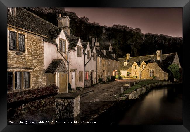 Castle Combe Village Framed Print by tony smith