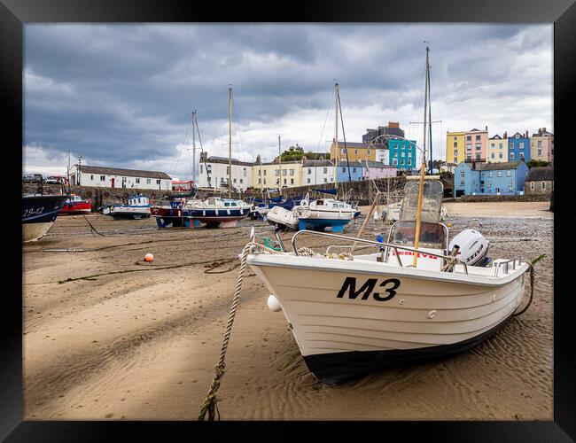 Tenby Harbour, Pembrokeshire, Wales. Framed Print by Colin Allen