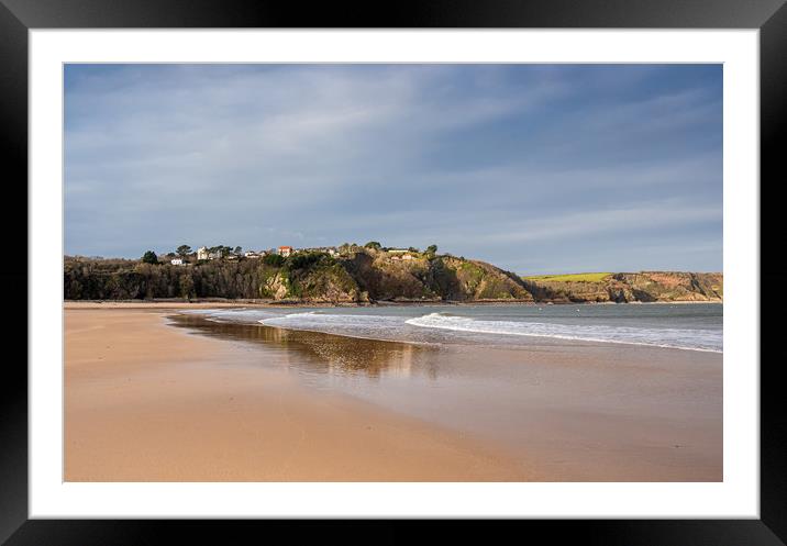 Tenby North Beach, Pembrokeshire, Wales. Framed Mounted Print by Colin Allen