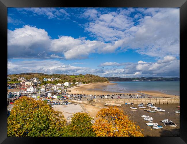 Saundersfoot in the Autumn. Framed Print by Colin Allen