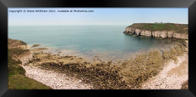 Thornwick Bay Panorama. Framed Print by Steve Whitham