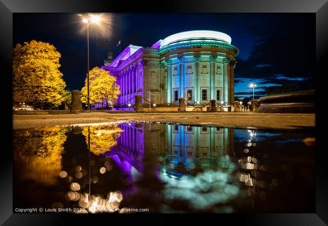 ST Georges Hall Framed Print by Louis Smith