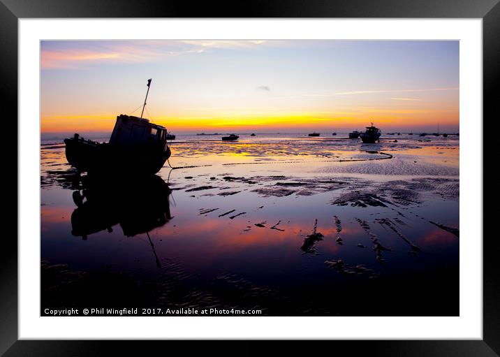 Southend Sunrise 2 Framed Mounted Print by Phil Wingfield