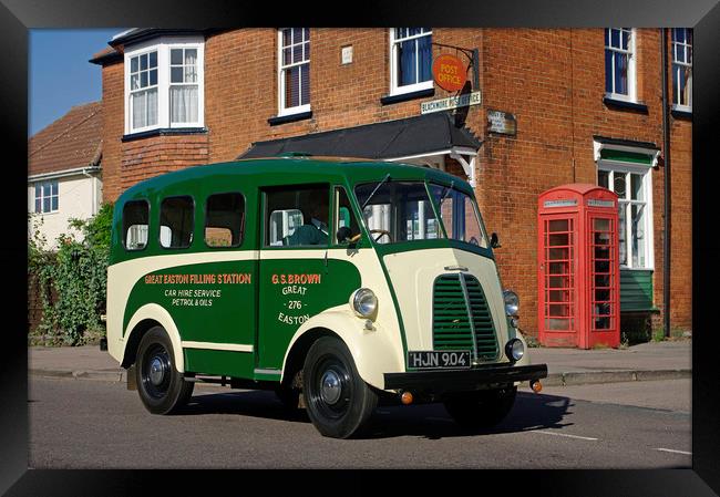 Morris J Type delivery van Framed Print by Alan Barnes