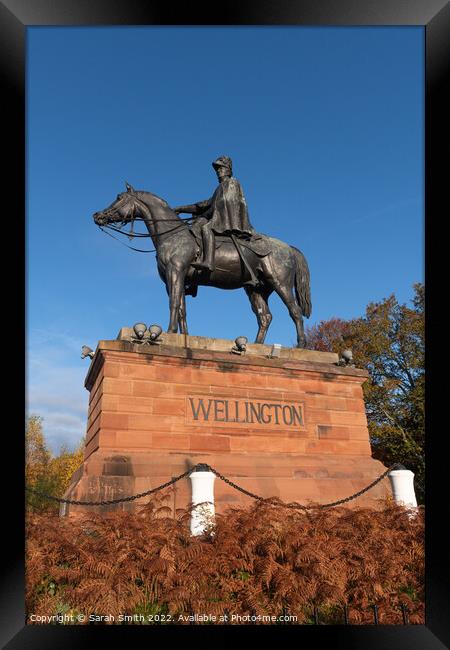 Duke of Wellington Statue, Aldershot Framed Print by Sarah Smith