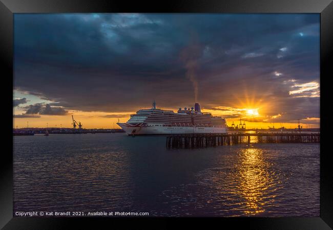 MV Arcadia leaving Southampton Port Framed Print by KB Photo