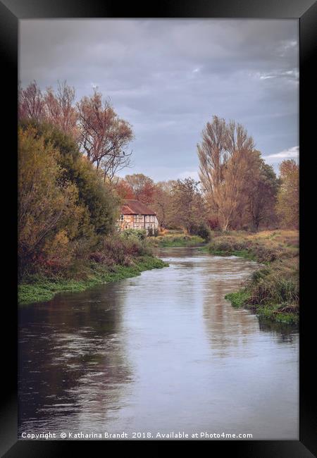 Itchen River during autumn Framed Print by KB Photo