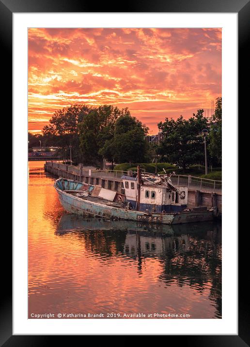 Abandoned boat sunset Framed Mounted Print by KB Photo