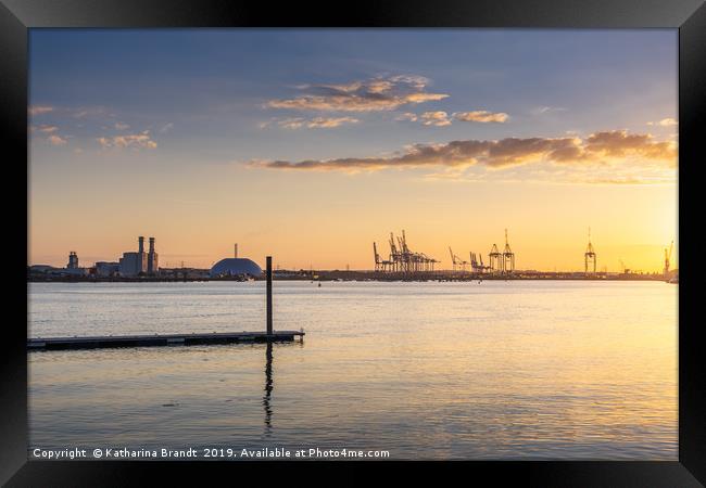 Southampton Docks sunset Framed Print by KB Photo