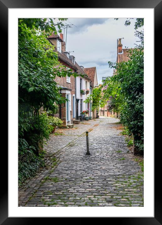 Narrow street in old Aylesbury Framed Mounted Print by Kevin Hellon