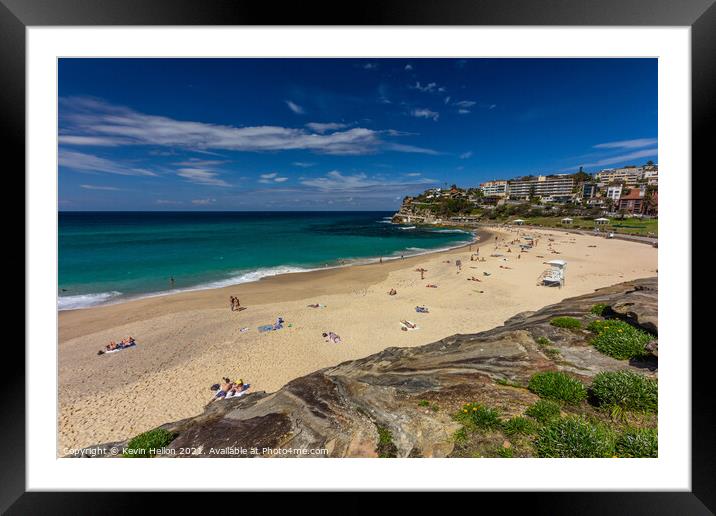 Bronte beach on a sunny day. Framed Mounted Print by Kevin Hellon