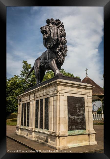 Maiwand  Lion ststue war memorial Framed Print by Kevin Hellon