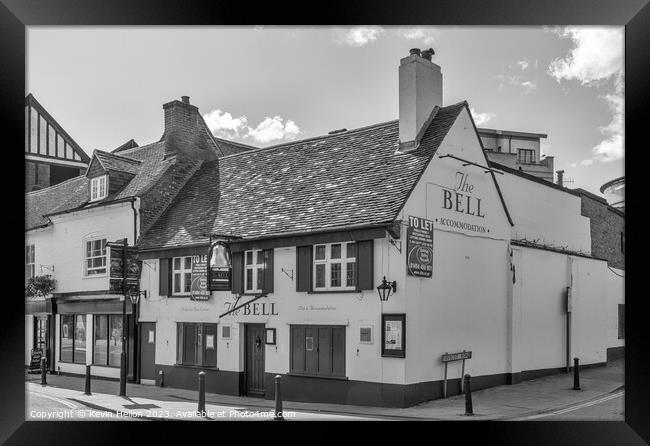 The Bell public house and hotel, Frogmoor, High Wycombe.  Framed Print by Kevin Hellon