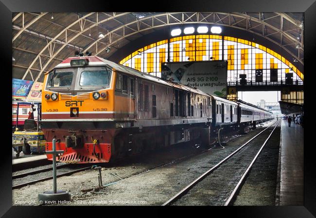 Diesel locomotive with carriages in Hua Lampong  Framed Print by Kevin Hellon