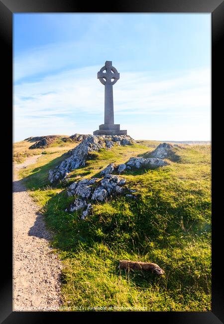 Celtic cross on Llanddwyn Island,  Framed Print by Kevin Hellon