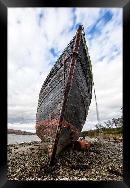 The front of an abandoned boat at Fort William in Scotland Framed Print by Steven Dijkshoorn