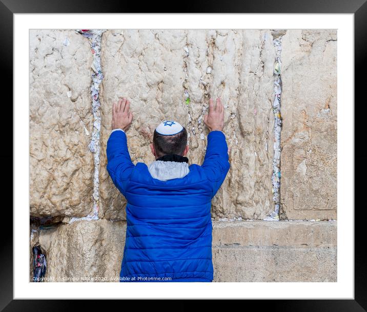 jewish pray at the wall in jerusalem Framed Mounted Print by Chris Willemsen