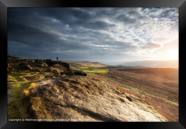 Hikers in stunning Peak District landscape during autumn sunset Framed Print by Matthew Gibson