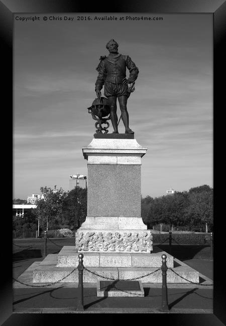 Sir Francis Drake statue on Plymouth Hoe Framed Print by Chris Day