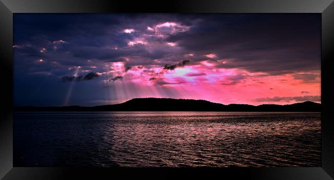 Pink beauty sunrise seascape. Australia. Framed Print by Geoff Childs