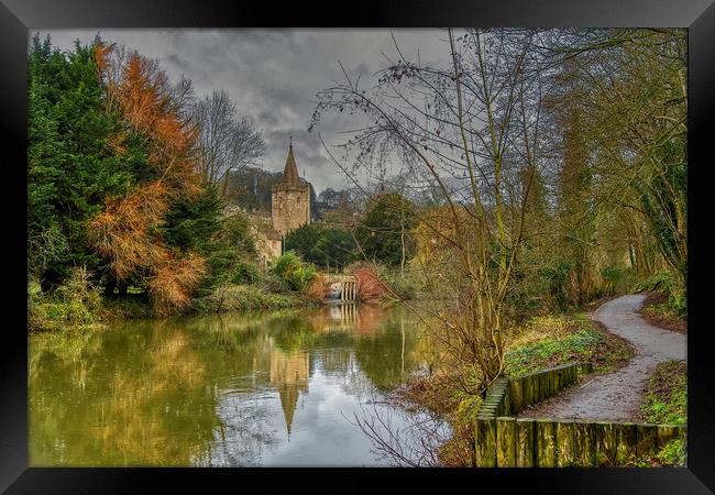 The River Avon Framed Print by Dave Williams