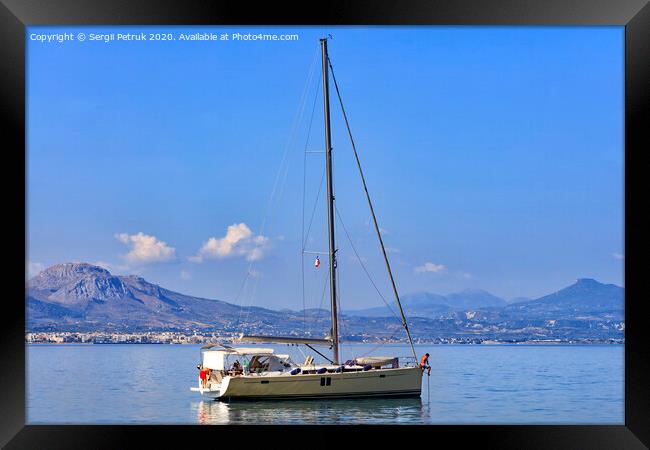 Sailing sea yacht anchored in the morning haze in the Corinthian bay. Framed Print by Sergii Petruk
