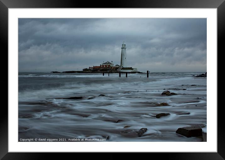 St Marys lighthouse long exposure waves Framed Mounted Print by david siggens