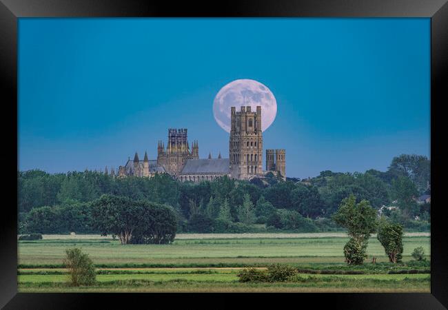 Moonrise behind Ely Cathedral, 3rd June 2023 Framed Print by Andrew Sharpe