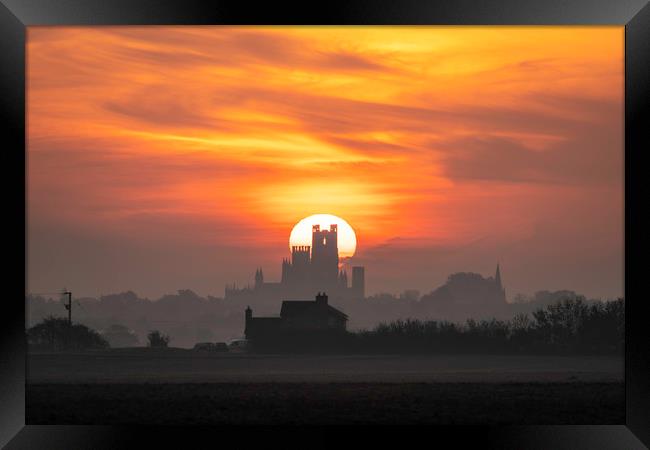 Dawn over Ely, Cambridgshire Framed Print by Andrew Sharpe