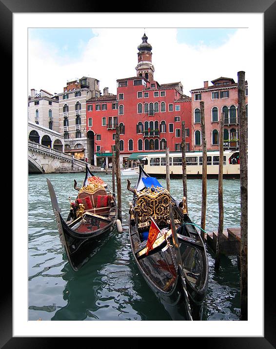 Gondolas near the Rialto Bridge in Venice Framed Mounted Print by Linda More