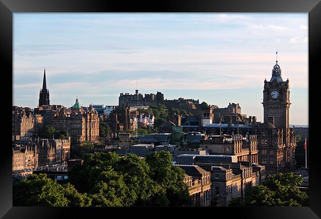 Edinburgh castle and citycsape at dusk Framed Print by Linda More