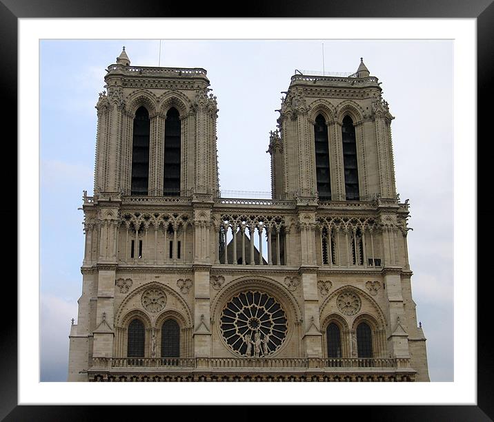 Notre Dame de Paris Framed Mounted Print by Linda More