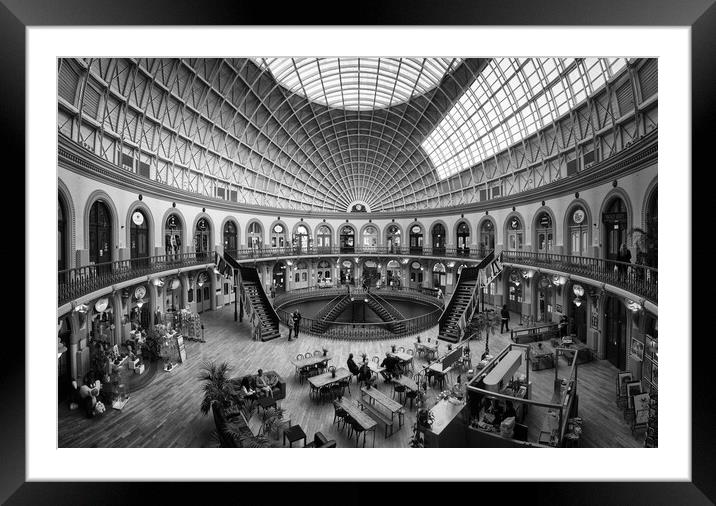 Corn Exchange lunch Framed Mounted Print by David Semmens