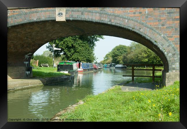 Bridge 48 on the Grand Union Canal. Framed Print by Clive Wells