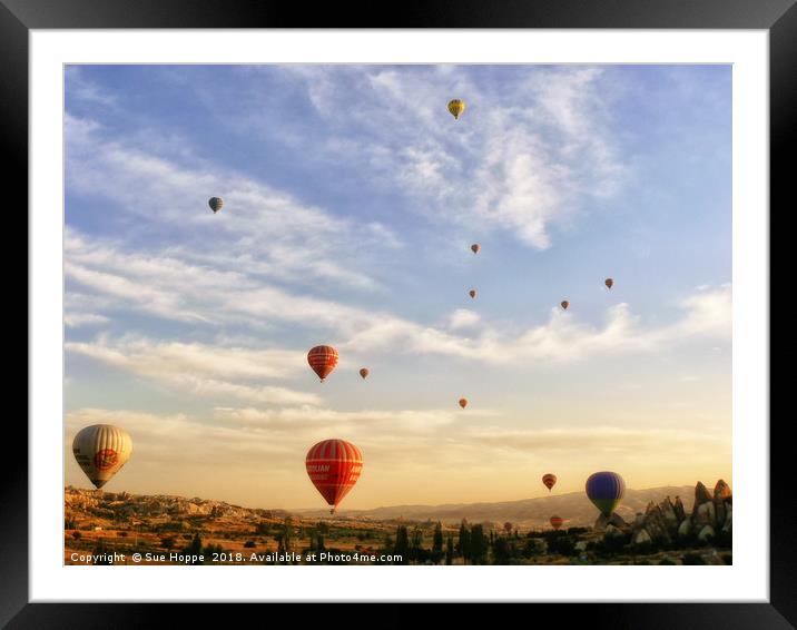 romantic ride in hot air balloon Framed Mounted Print by Sue Hoppe