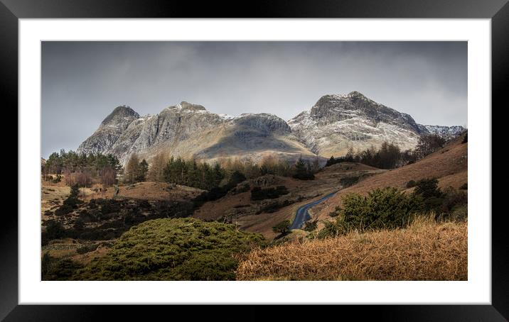 Road to Langdales Framed Mounted Print by sharon carse