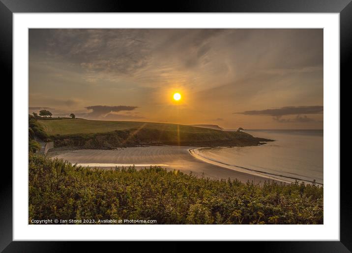 Sunrise at Porthcurnick Beach Framed Mounted Print by Ian Stone
