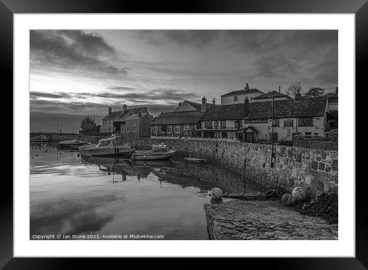 Cockwood Harbour  Framed Mounted Print by Ian Stone