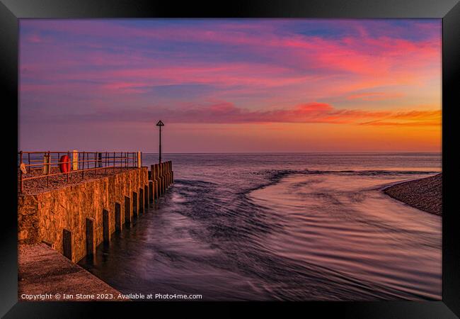 Axmouth Harbour, Seaton. Framed Print by Ian Stone