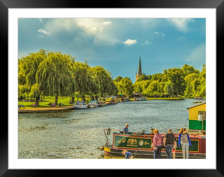 Boat life in Stratford Upon Avon  Framed Mounted Print by Ian Stone