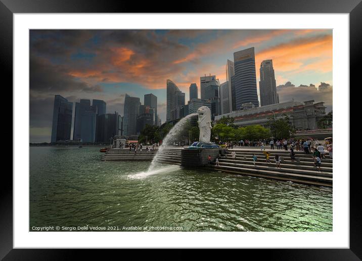 Merlion fountain at sunset in Singapore Framed Mounted Print by Sergio Delle Vedove