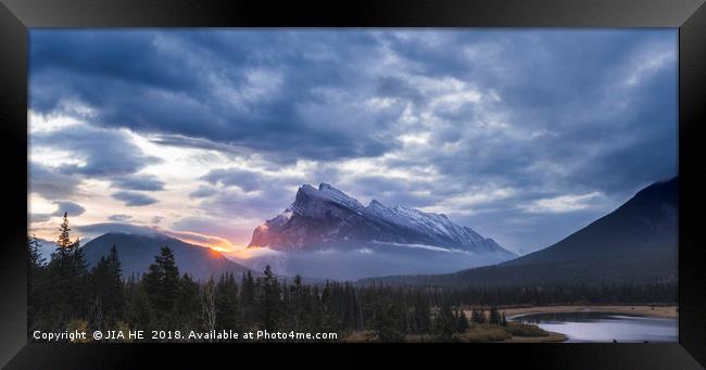 Vermilion lakes sunrise, Banff national park Framed Print by JIA HE
