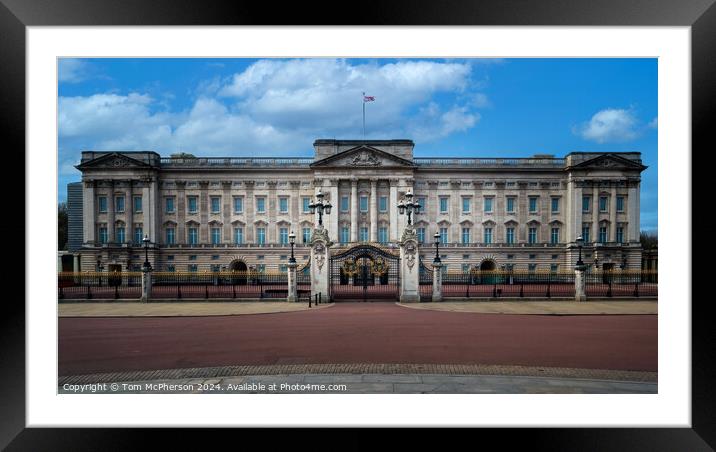 Buckingham Palace Framed Mounted Print by Tom McPherson