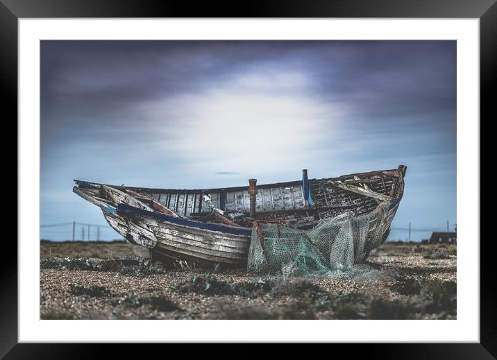 Loan fishing boat Framed Mounted Print by Kia lydia