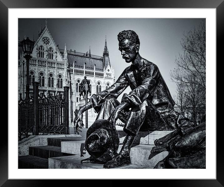 Attila Jozsef Statue, Parliament Square, Budapest. Framed Mounted Print by David Jeffery
