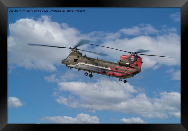 British military, the Chinook helicopter Framed Print by kathy white
