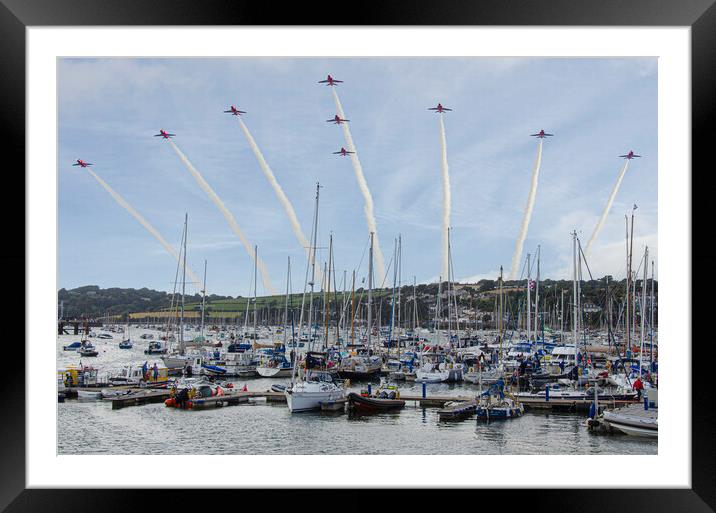 Red arrows in a Falmouth cornish sky,smoke trails, Framed Mounted Print by kathy white